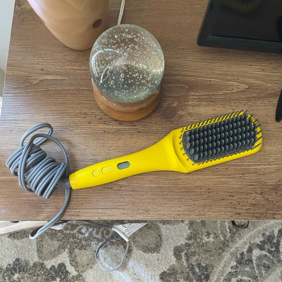 Dry bar heated straightening brush ! main image 4